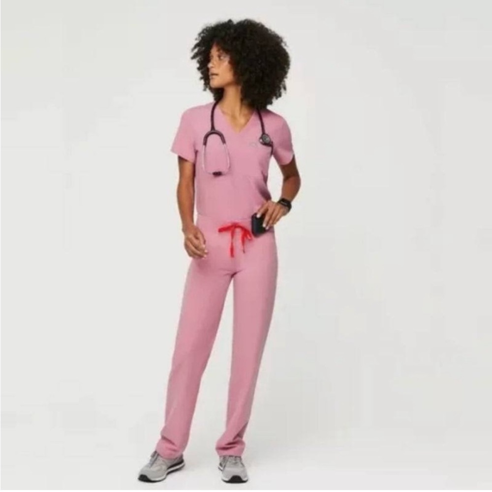 Figs Chalk Pink Set-Catarina and Yola Skinny Scrub